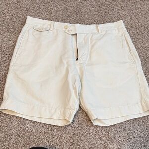 Brooks Brothers Men's Light Tan Shorts
